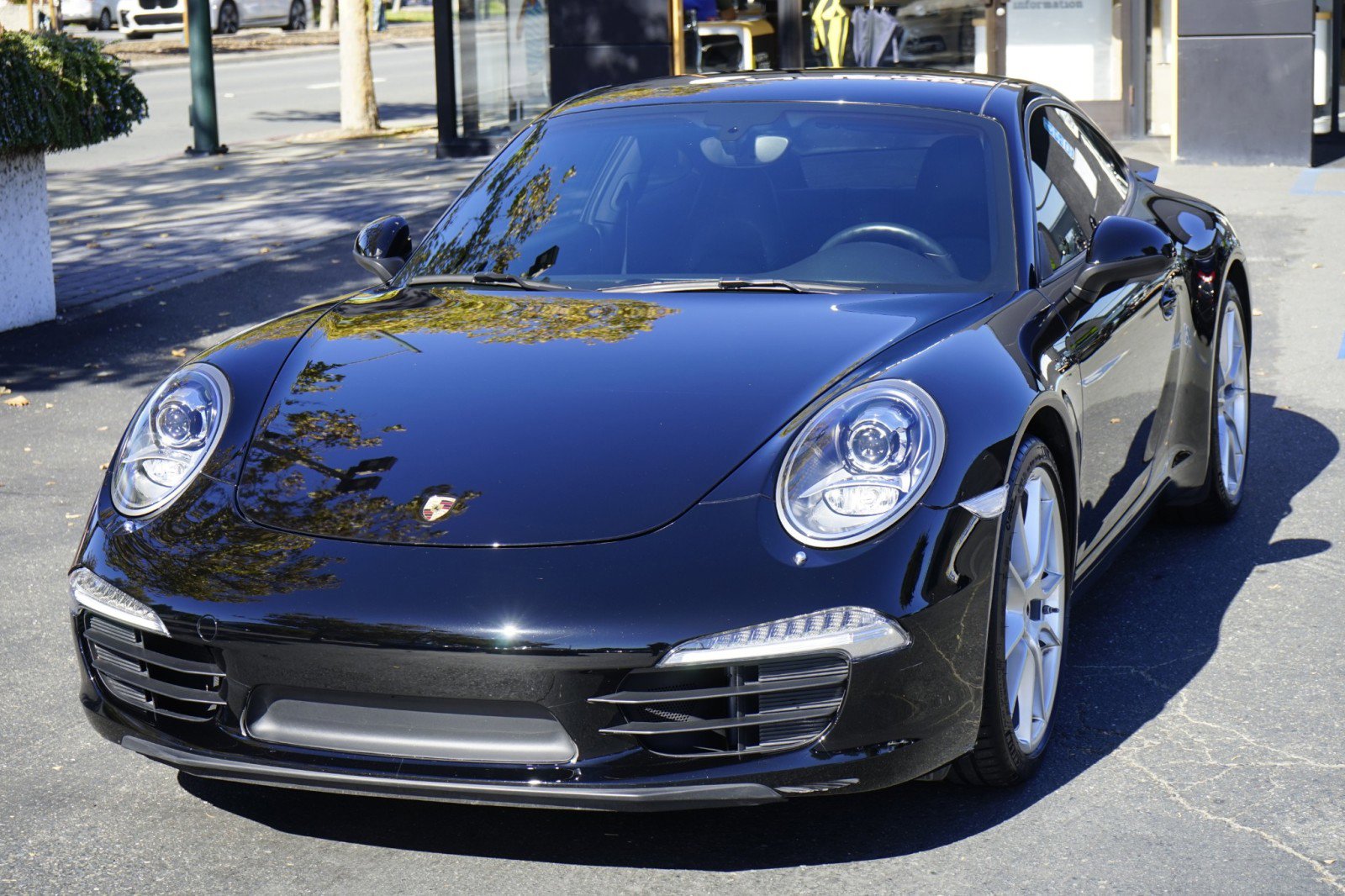 Used 2014 Porsche 911 Carrera image 3