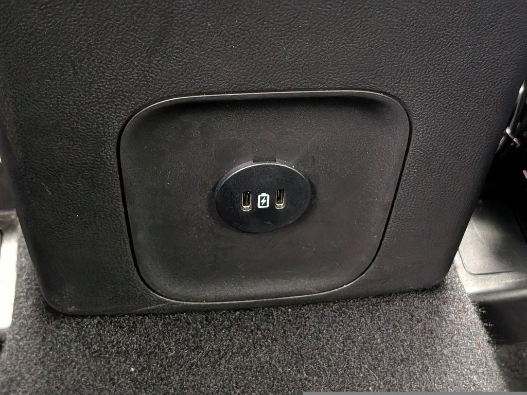 Used 2025 Ford Escape ST-Line FWD image 14