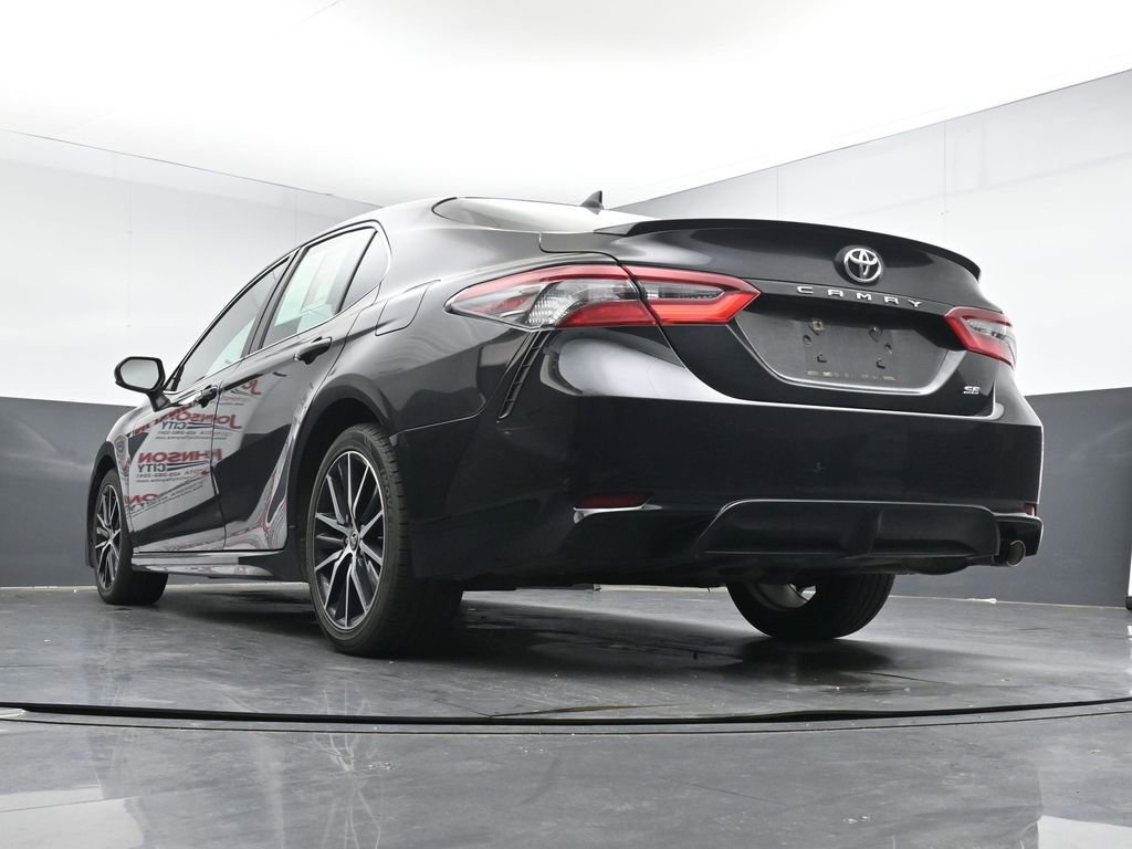 Used 2024 Toyota Camry SE FWD image 21