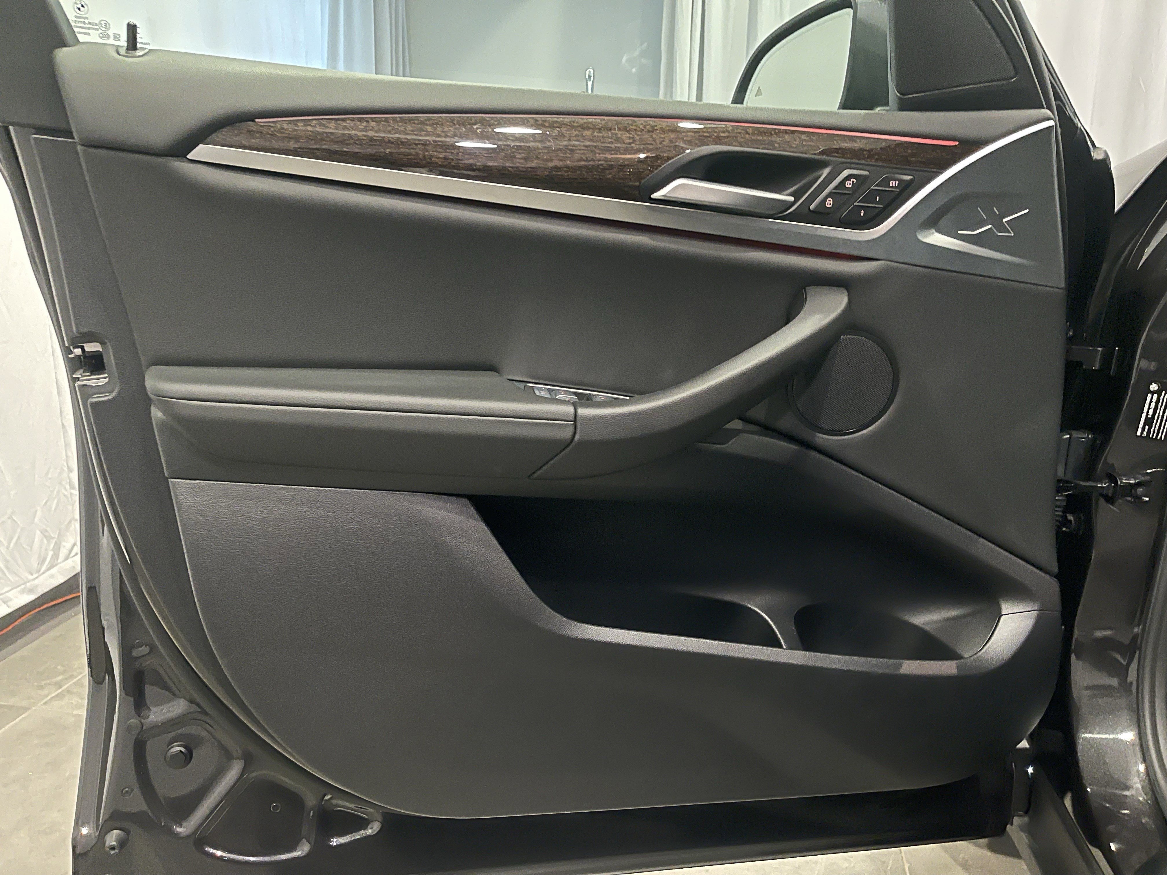 Certified 2023 BMW X3 xDrive30i w/ Convenience Package image 12