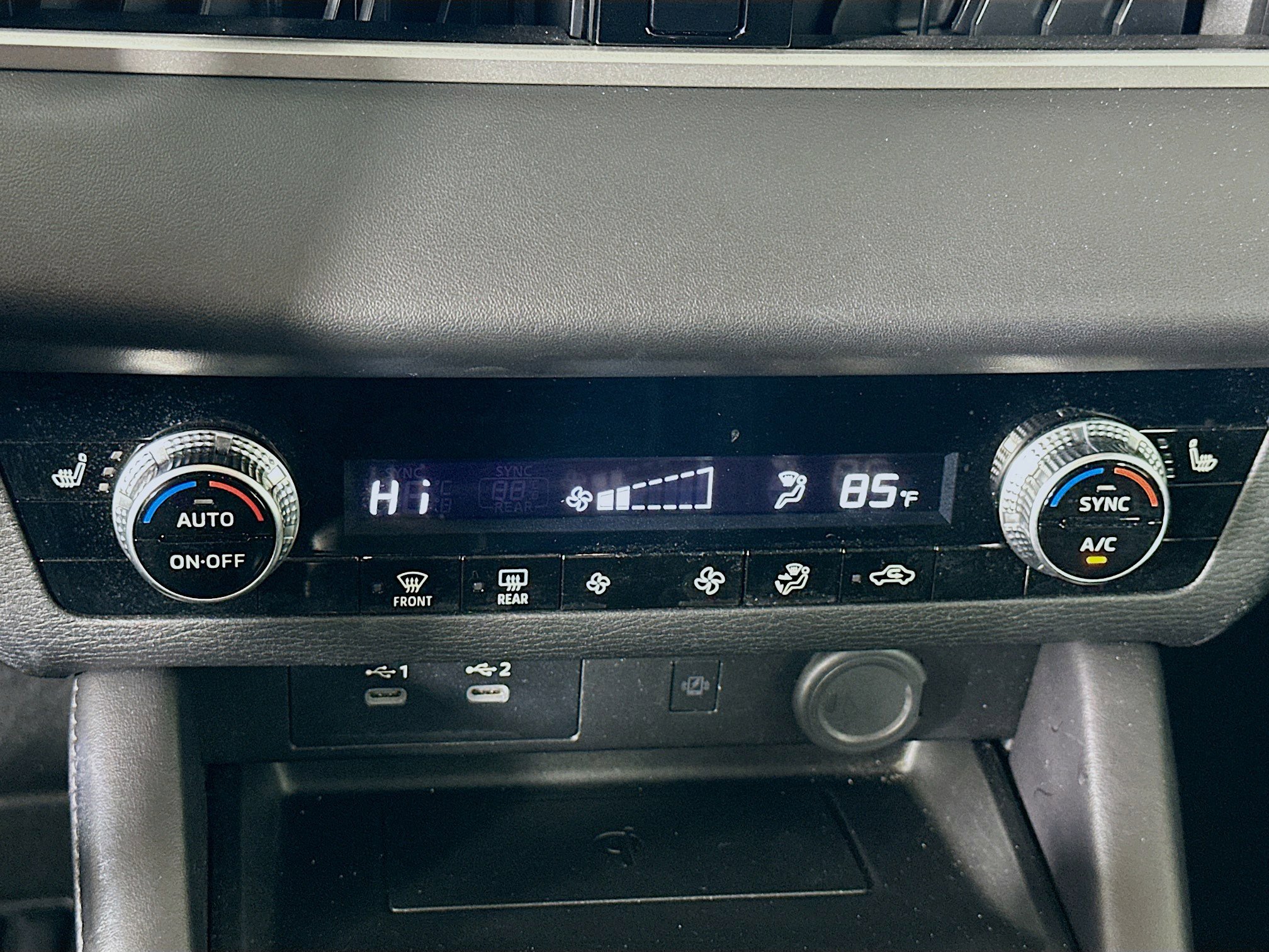 Used 2025 Mitsubishi Outlander SE image 24