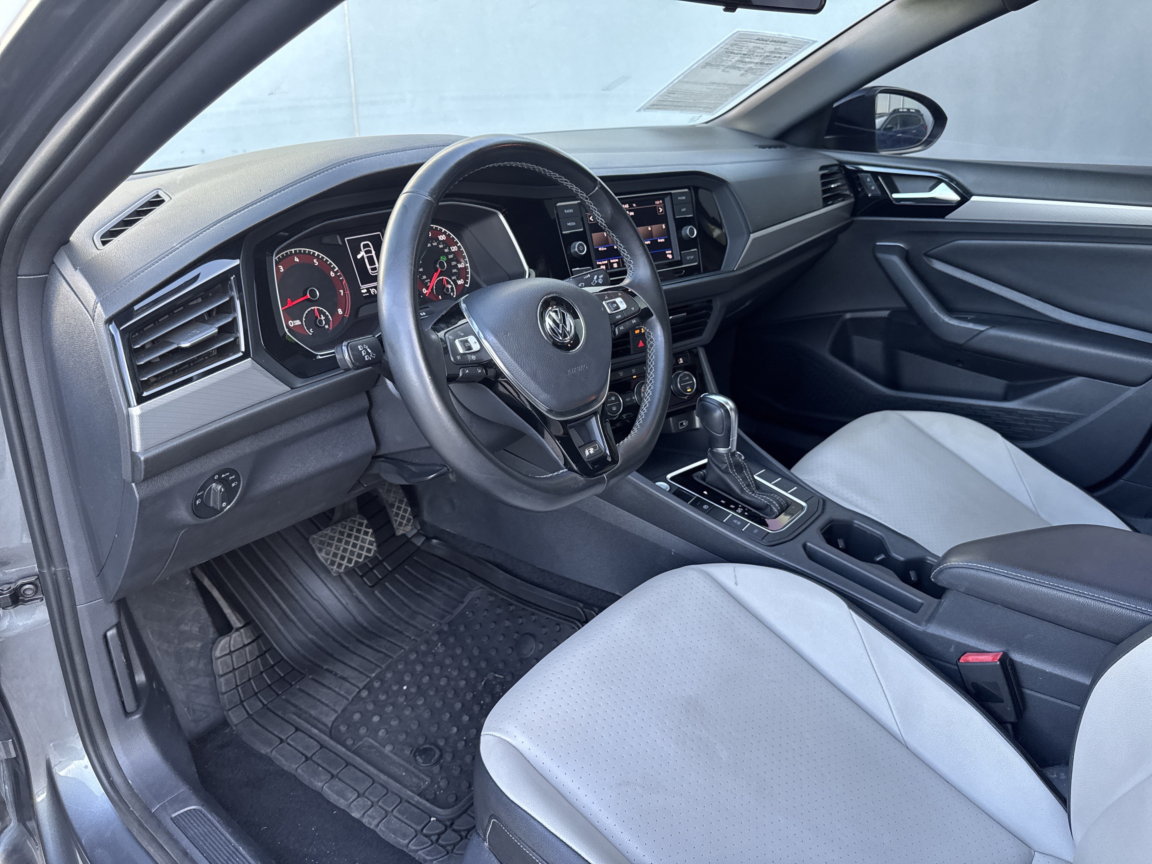 Used 2019 Volkswagen Jetta R-Line FWD image 24