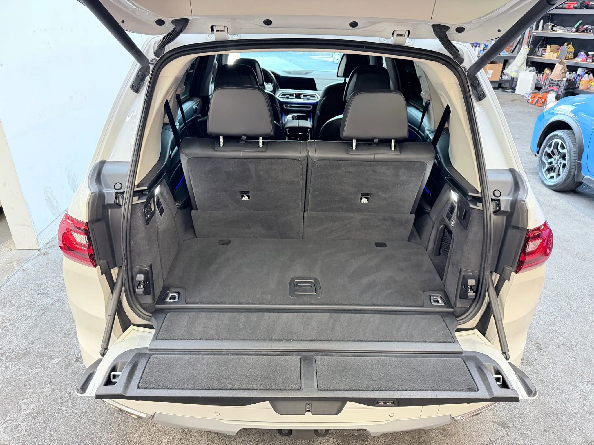 Used 2020 BMW X7 xDrive40i w/ Premium Package image 24