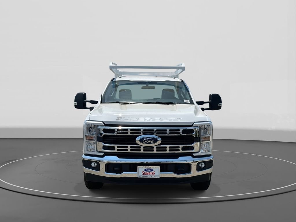 New 2025 Ford F350 XL w/ XL Chrome Package image 3