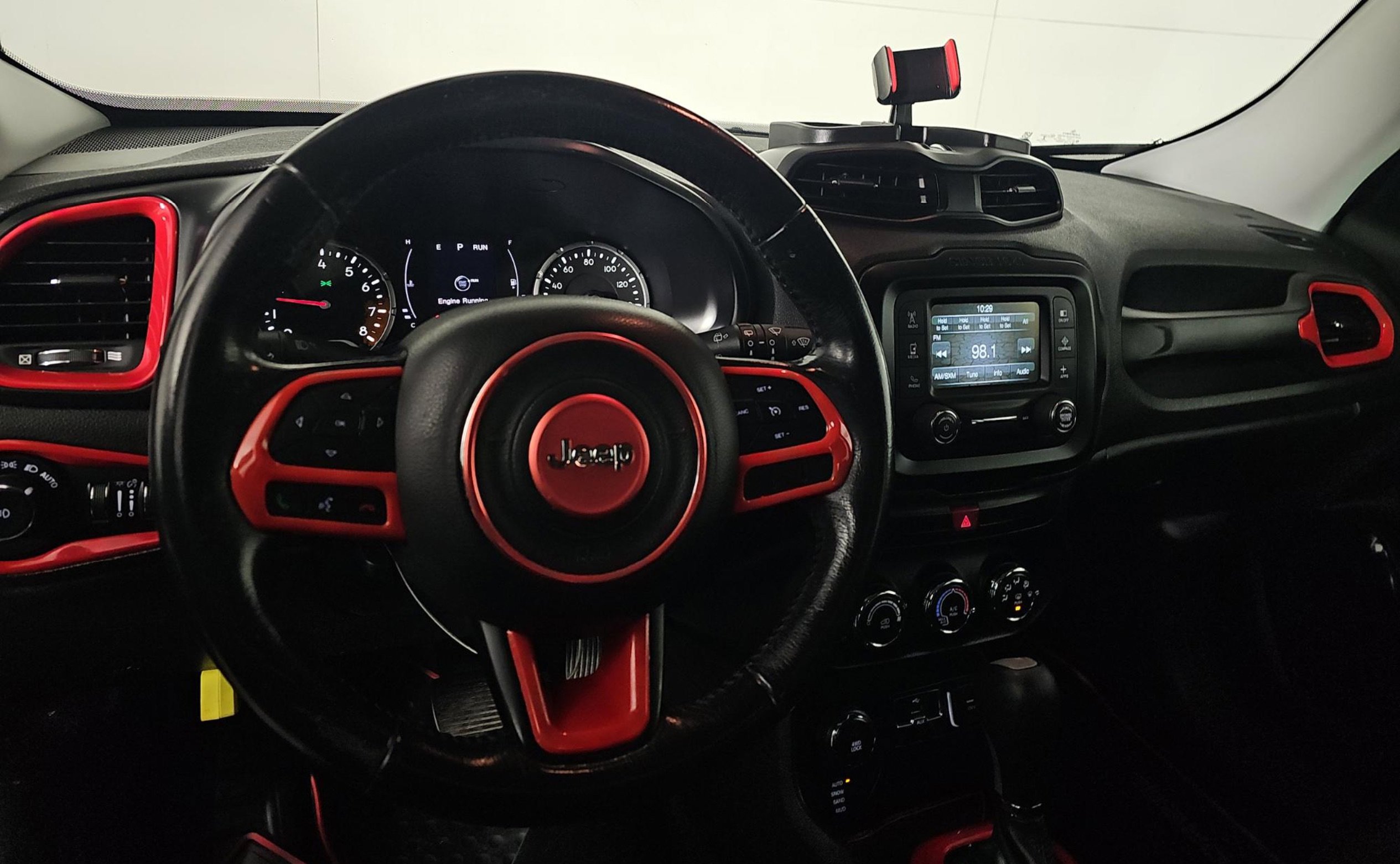 Used 2017 Jeep Renegade Altitude image 6