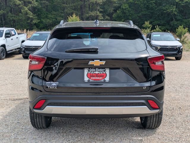 New 2026 Chevrolet Trax LT w/ Sunroof Package FWD image 3