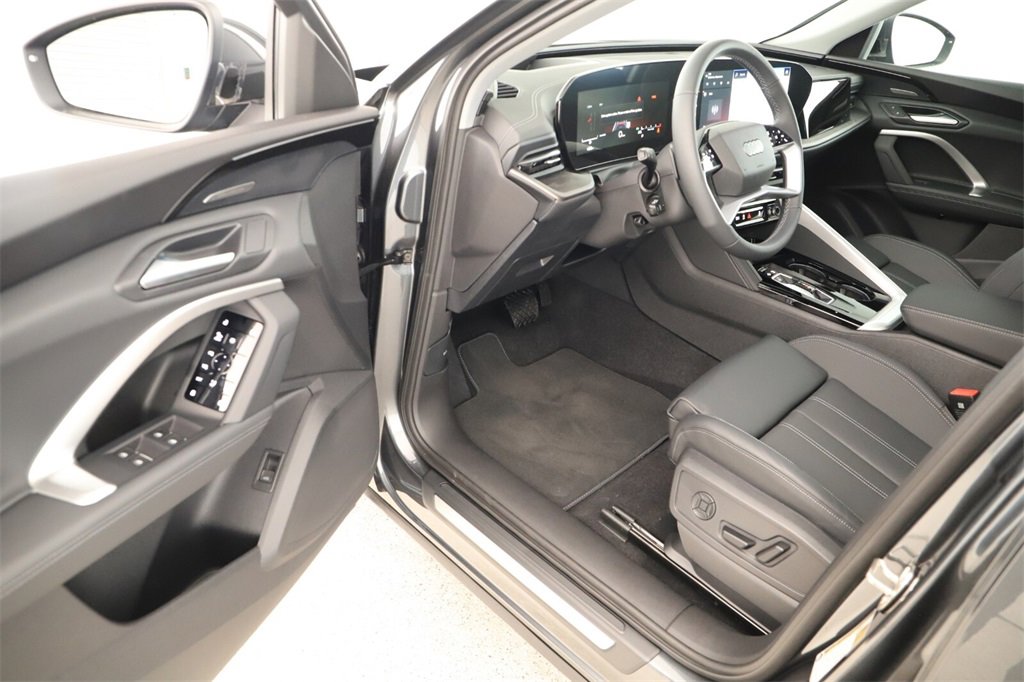 New 2025 Audi Q5 Premium Plus image 14