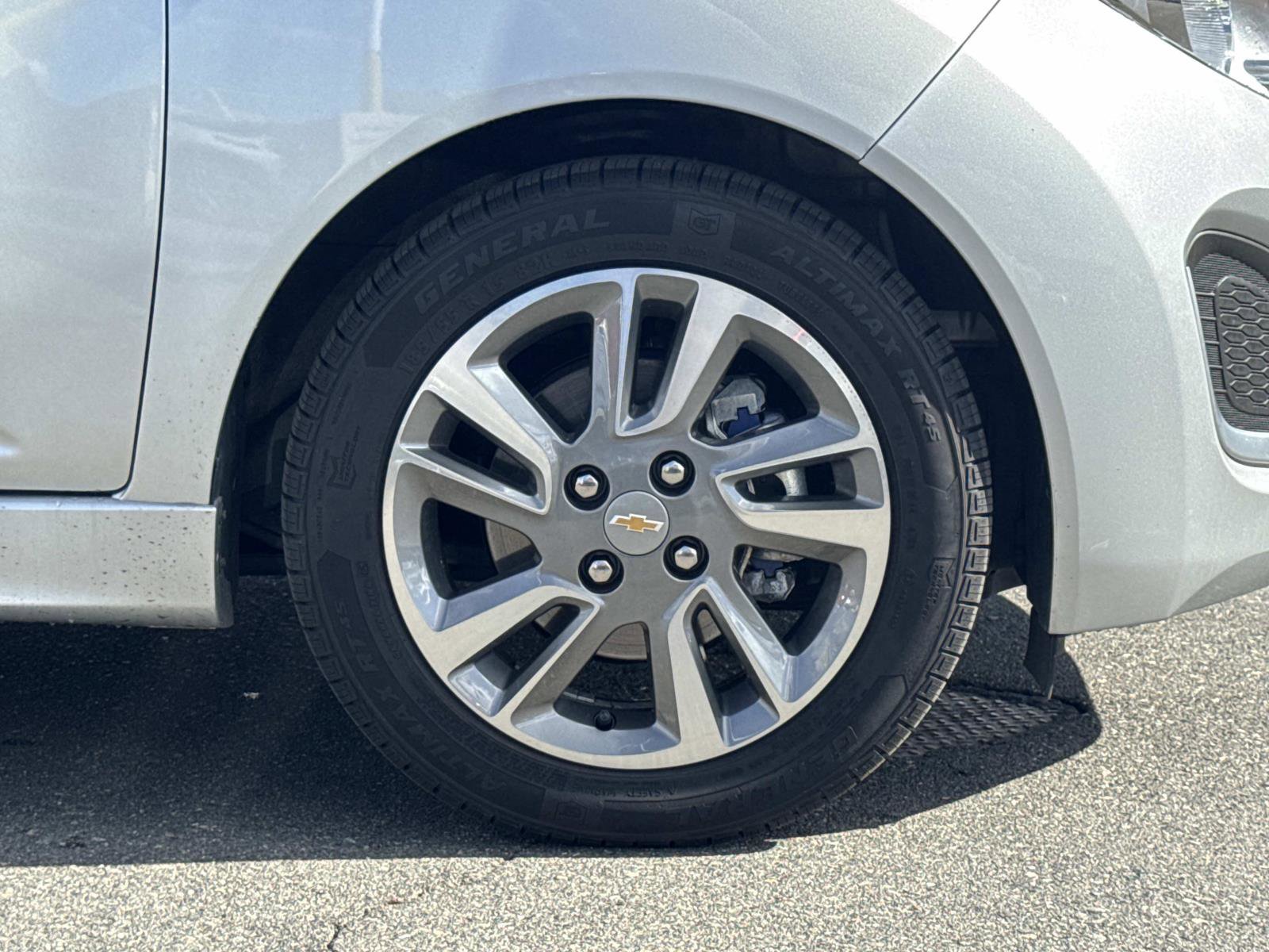 Used 2016 Chevrolet Spark LT image 26