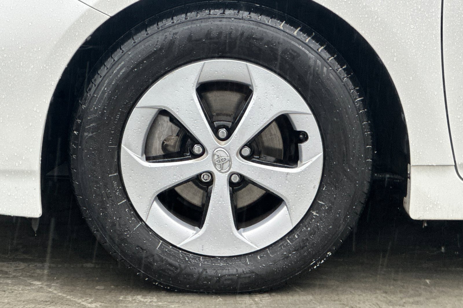 Used 2013 Toyota Prius Four image 25