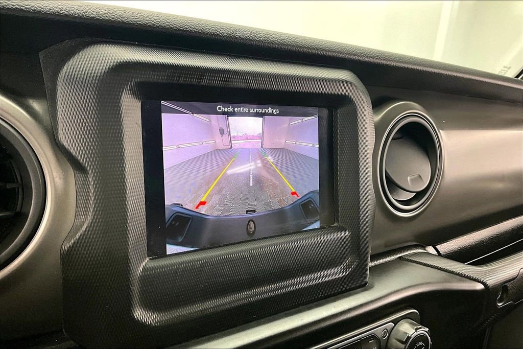 Used 2022 Jeep Gladiator Willys image 22