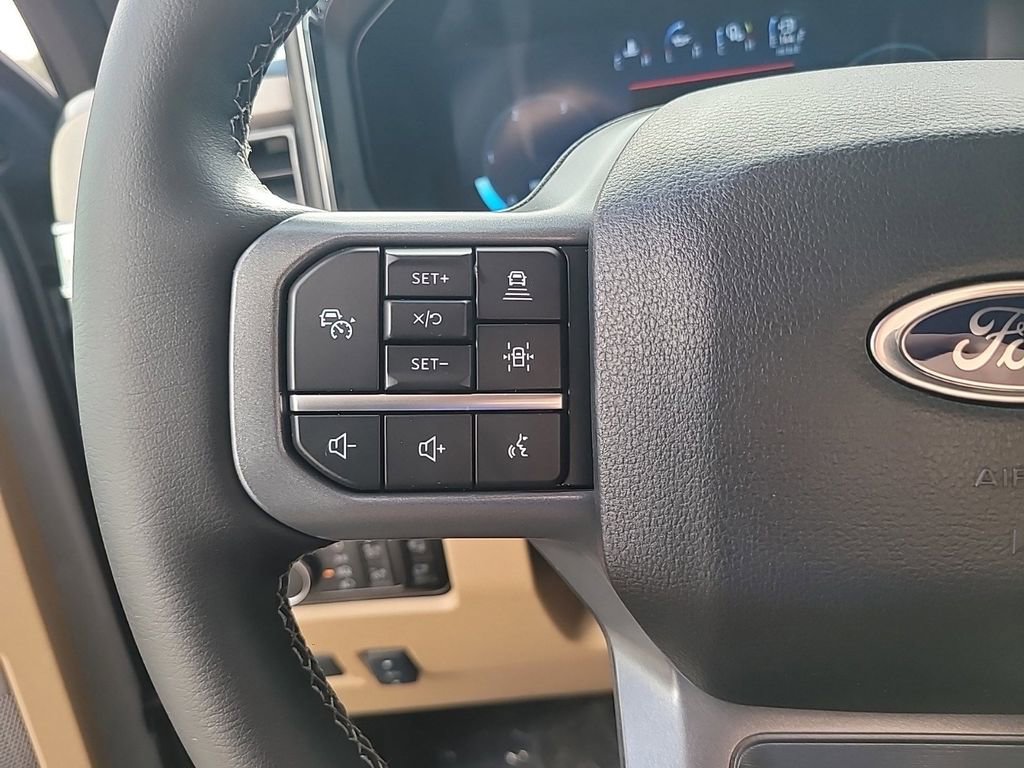 New 2025 Ford F250 Lariat w/ Lariat Ultimate Package image 13