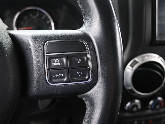 Used 2017 Jeep Wrangler Sahara w/ Connectivity Group image 29