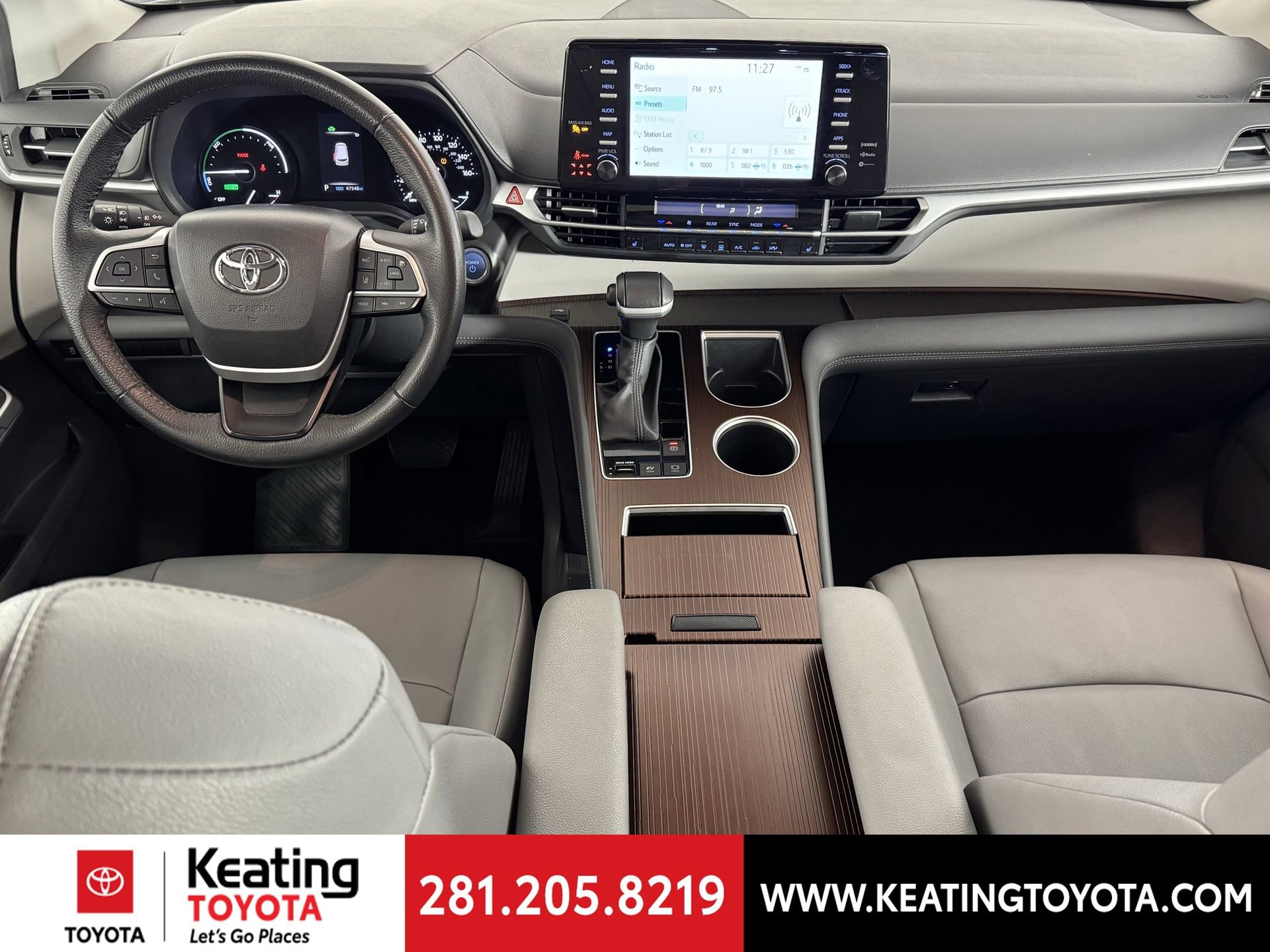 Certified 2024 Toyota Sienna XLE image 25