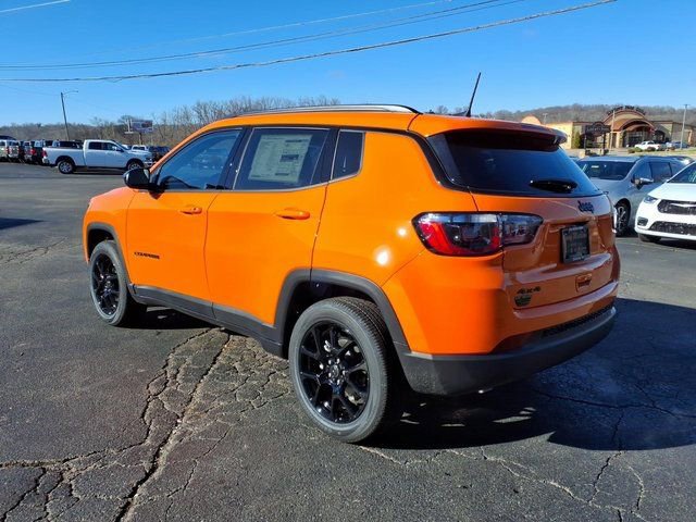 New 2026 Jeep Compass Latitude image 4