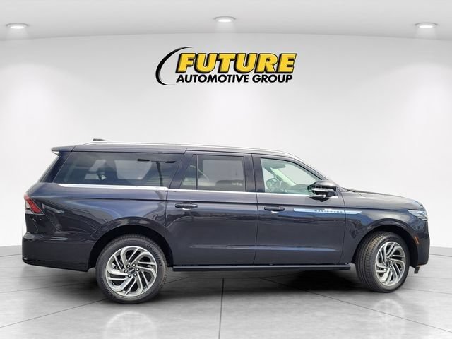 New 2026 Lincoln Navigator L Reserve AWD/4WD image 8