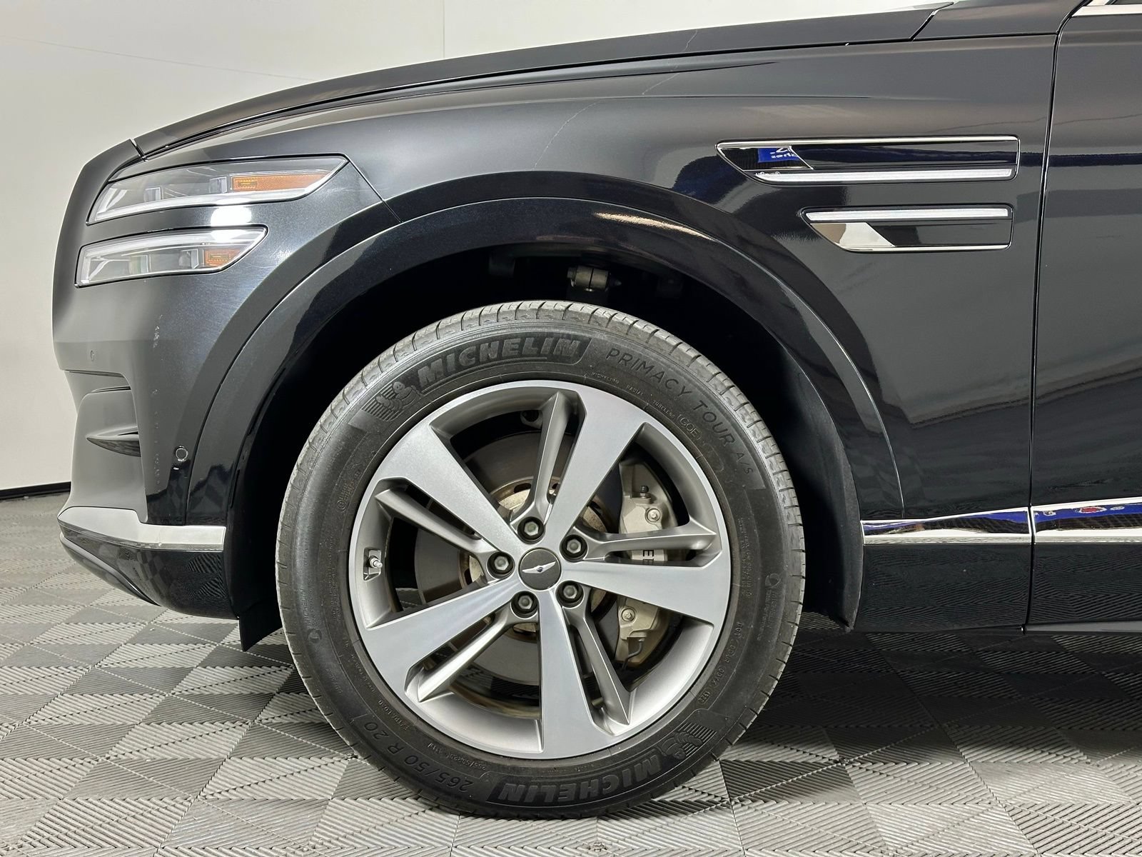 Used 2023 Genesis GV80 2.5T w/ Advanced Package AWD/4WD image 8