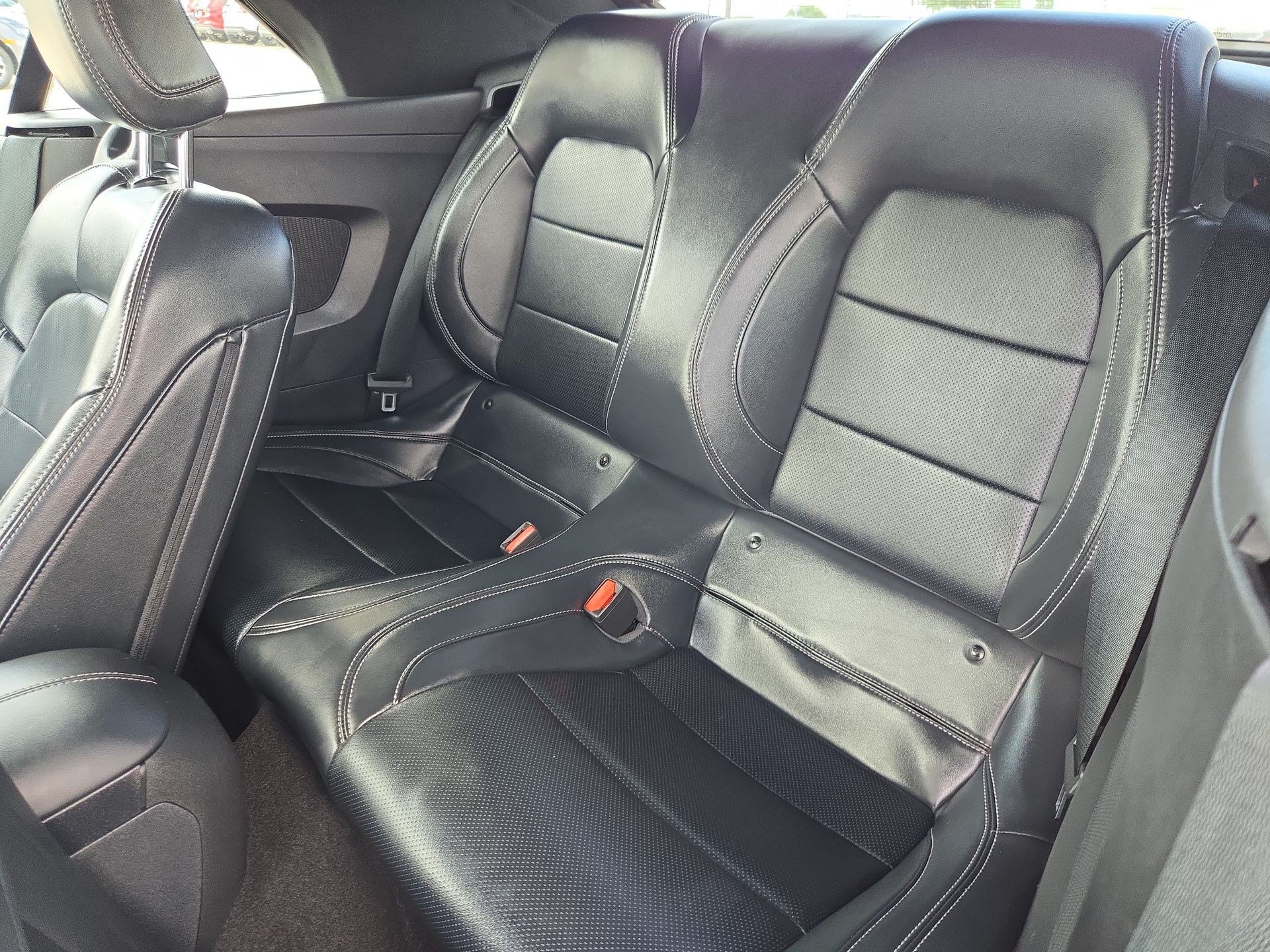 Used 2025 Ford Mustang Premium RWD image 27