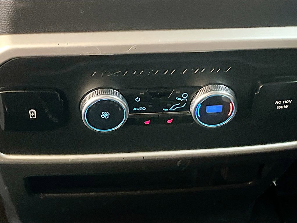 Used 2023 Ford Expedition Limited image 27