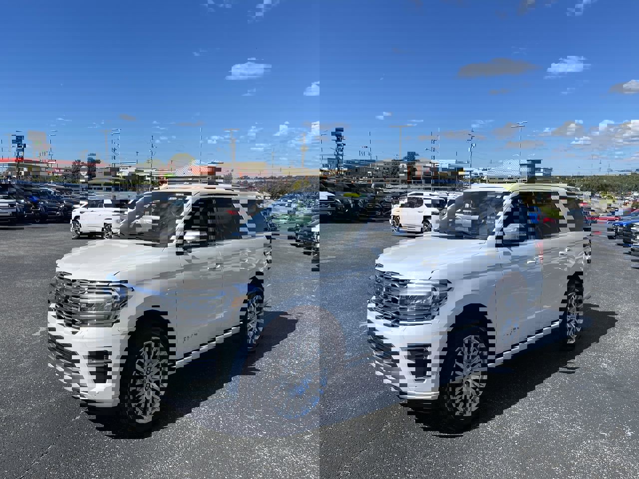 Used 2024 Ford Expedition Platinum image 1