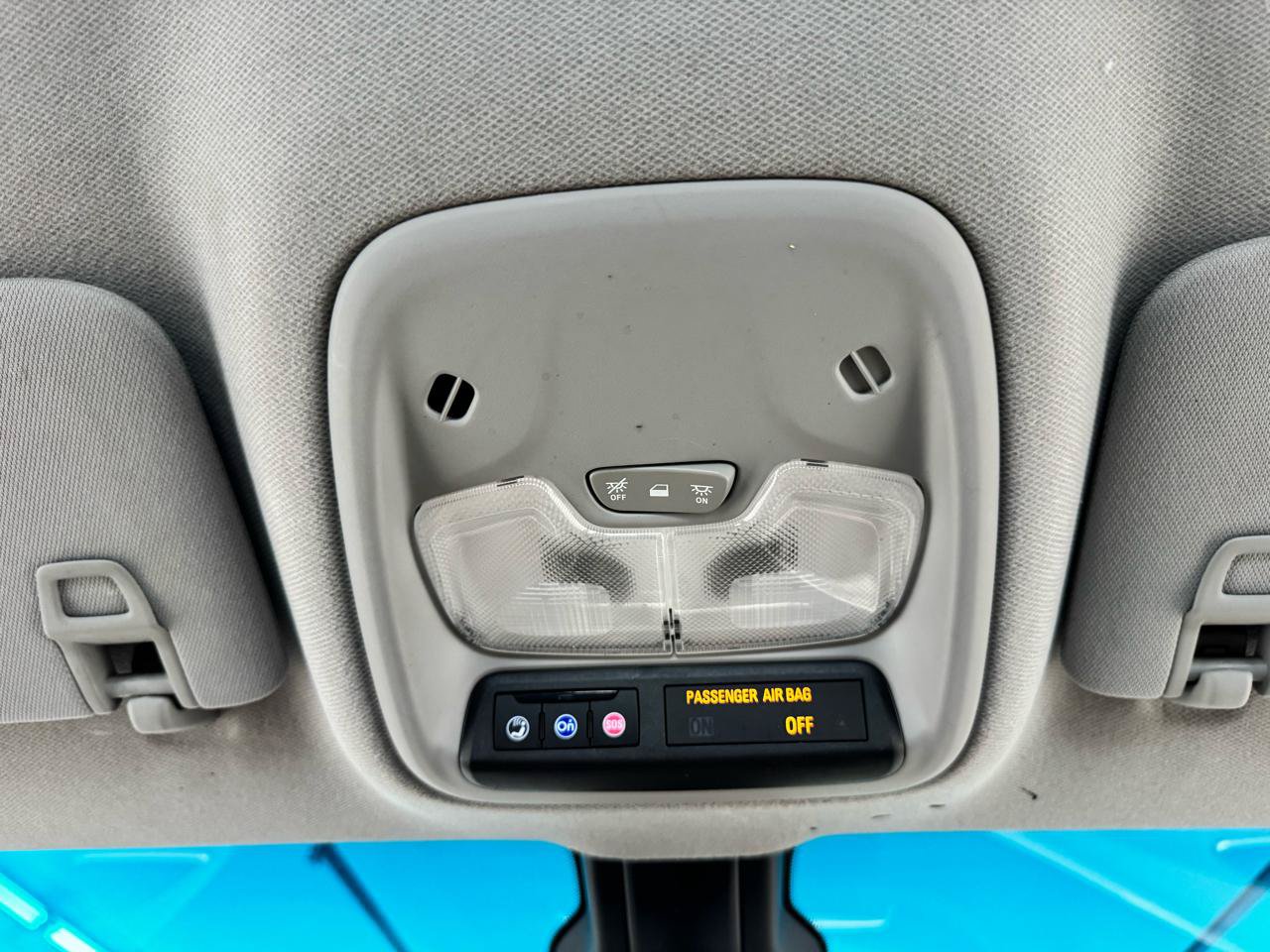Used 2018 Chevrolet Bolt LT FWD image 26