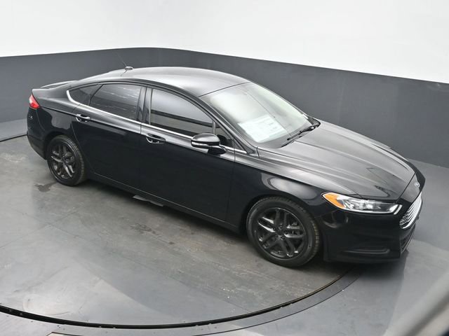 Used 2016 Ford Fusion SE w/ SE Cold Weather Package image 44