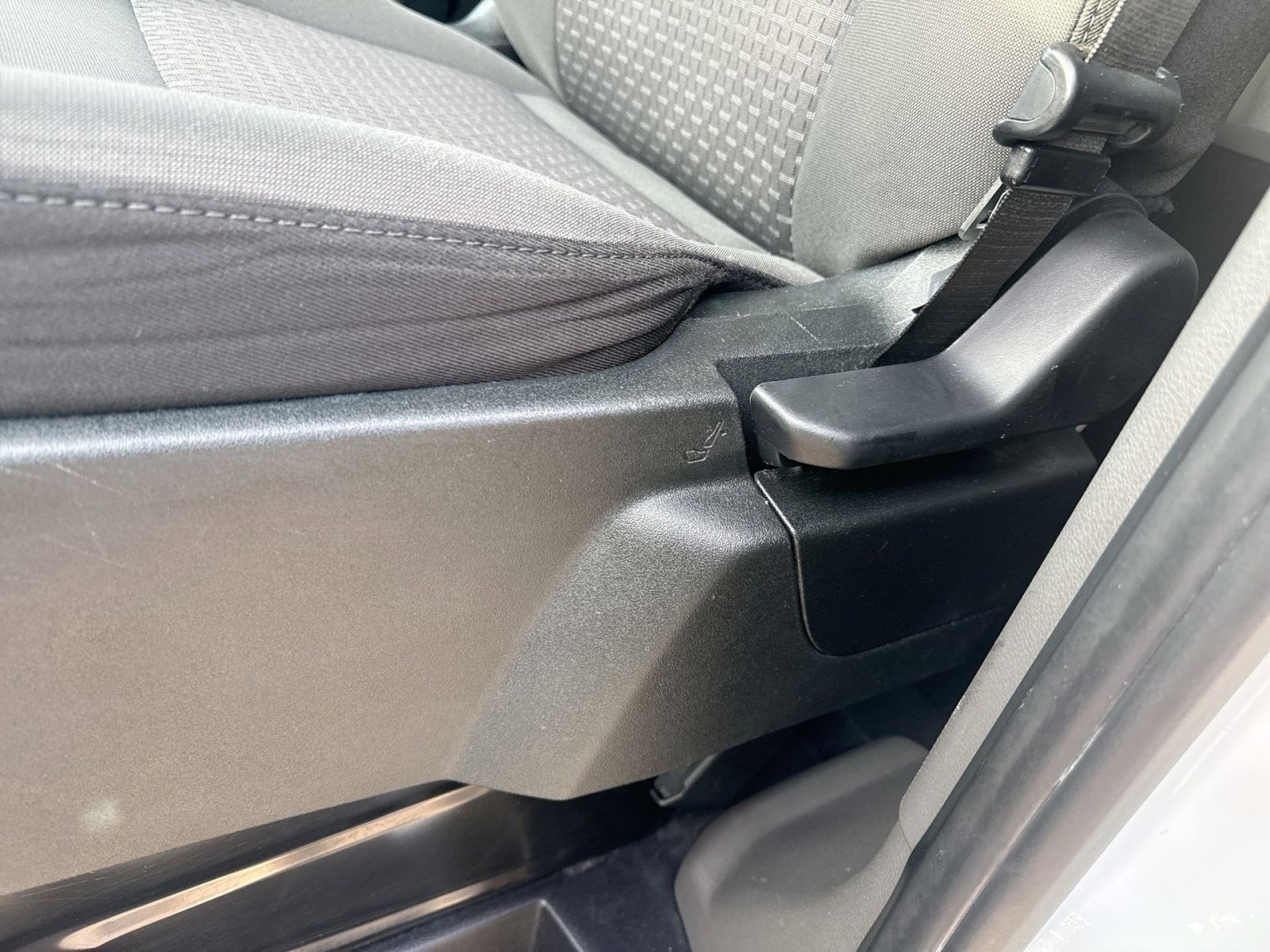 Used 2024 Ford Transit 350 XLT image 14