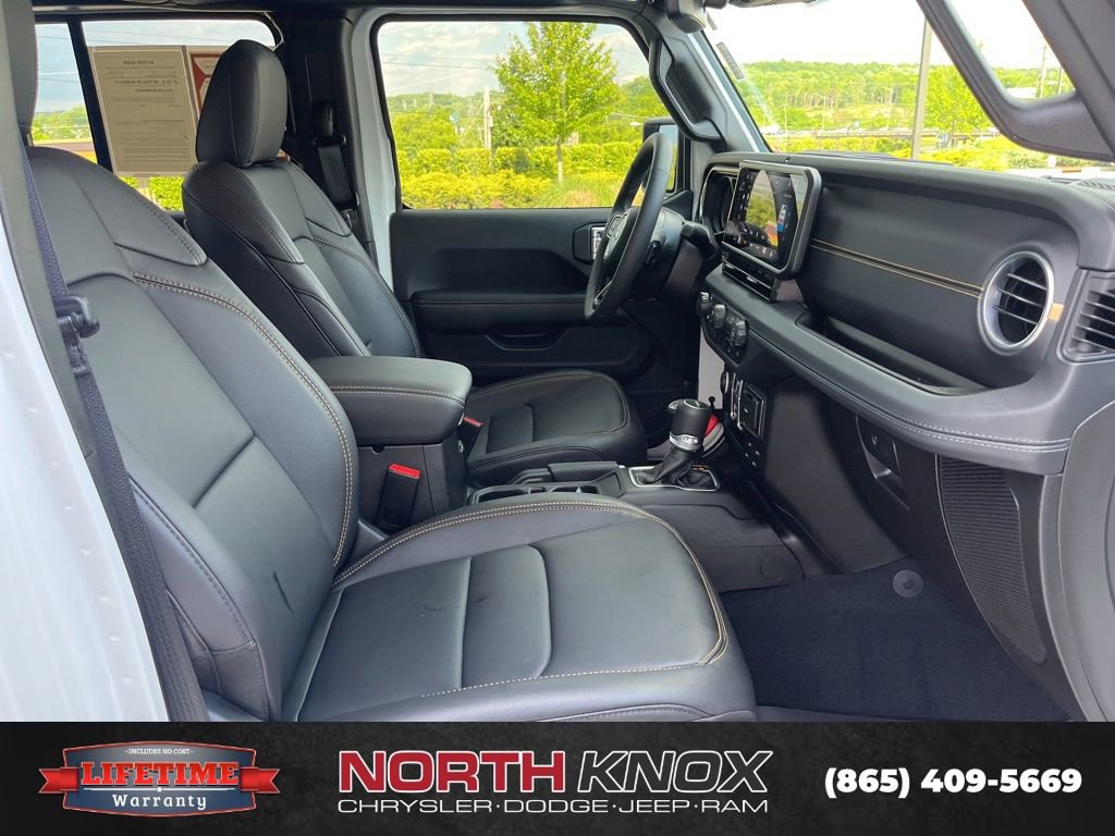 Used 2025 Jeep Gladiator Sport AWD/4WD image 24