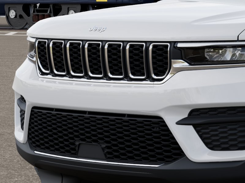 New 2027 Jeep Grand Cherokee Laredo X RWD image 11