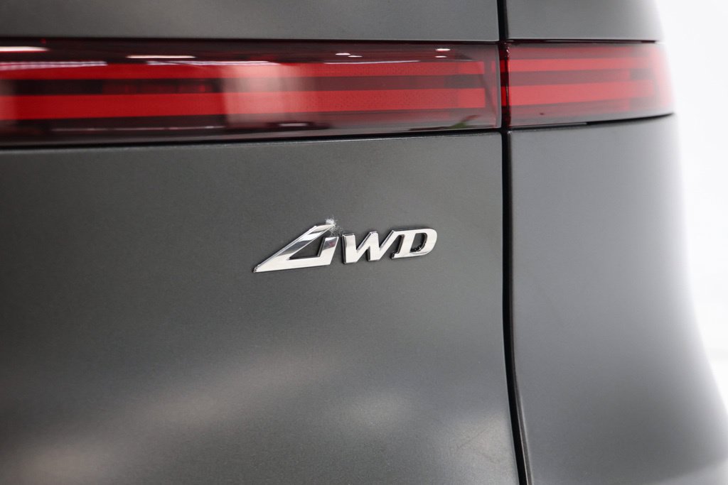 Used 2023 Genesis GV70 2.5T w/ Sport Prestige Package AWD/4WD image 11