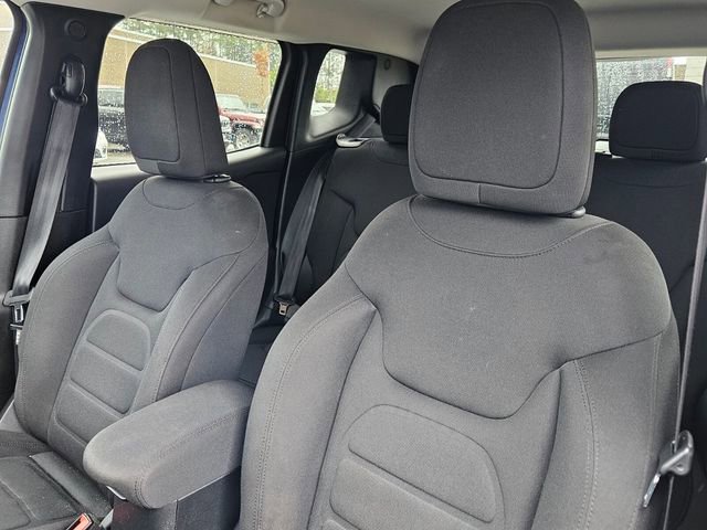 Used 2019 Jeep Renegade Latitude w/ Cold Weather Group image 13