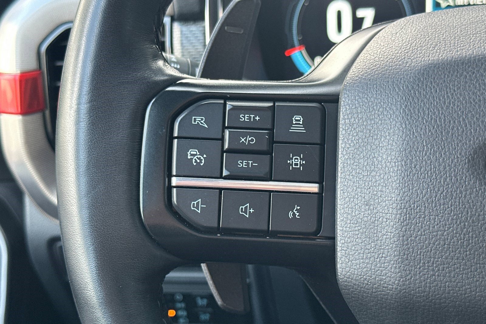 Used 2023 Ford F150 Raptor w/ Raptor Carbon Fiber Package image 31