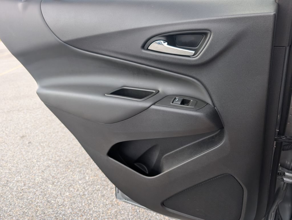 Used 2024 Chevrolet Equinox LT FWD image 28