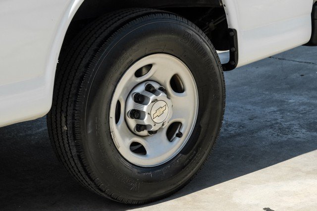 Used 2022 Chevrolet Express 2500 Extended w/ Driver Convenience Package RWD image 40