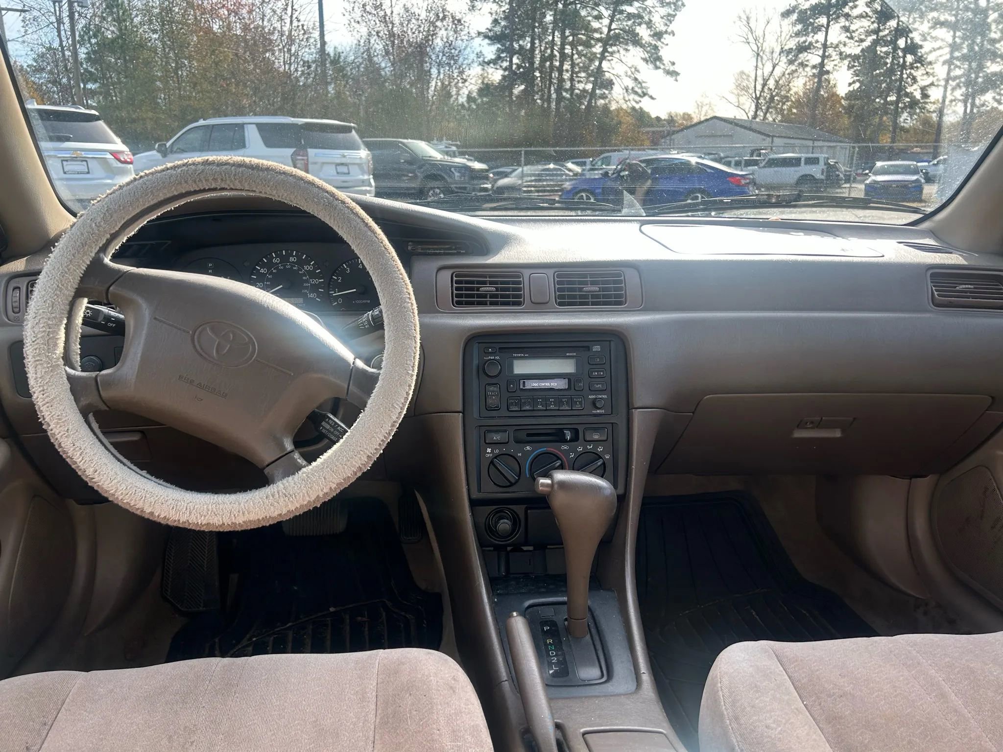 Used 1999 Toyota Camry XLE image 14