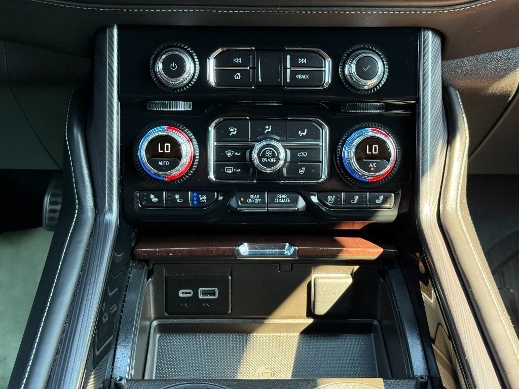 Used 2024 GMC Yukon Denali Ultimate image 37