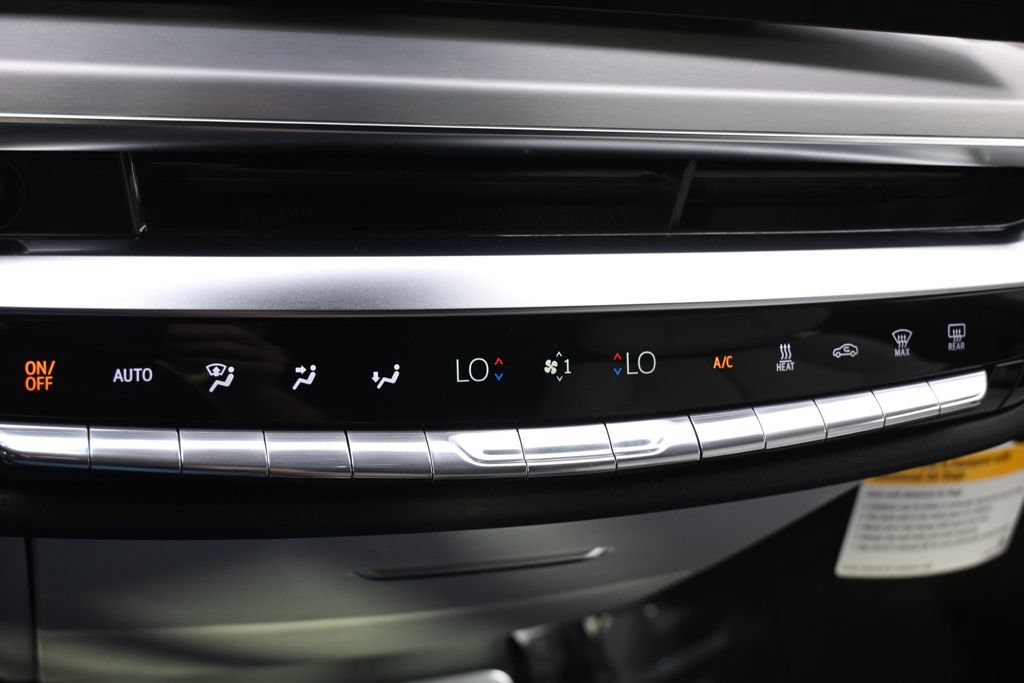 New 2026 Cadillac Lyriq Luxury AWD/4WD image 30