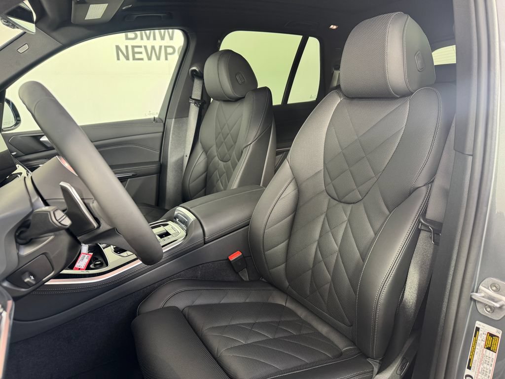 New 2026 BMW X5 xDrive40i w/ M Sport Package AWD/4WD image 12
