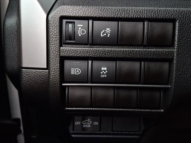 Certified 2025 Toyota Tacoma TRD Sport AWD/4WD image 25