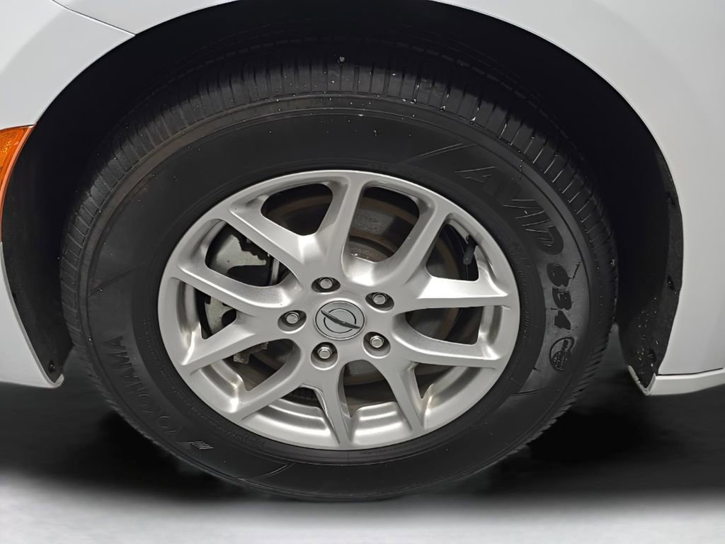 Used 2024 Chrysler Pacifica Touring-L image 31