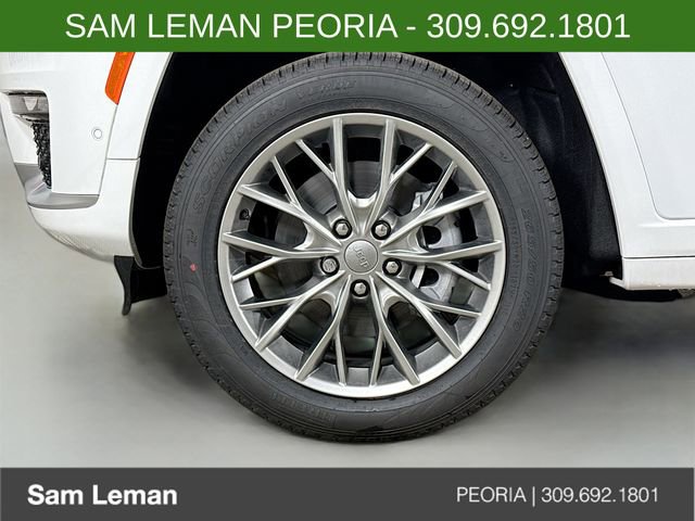 New 2025 Jeep Grand Cherokee L Summit image 32