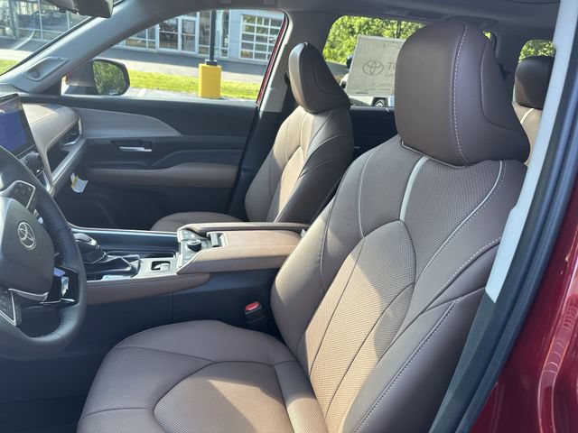 New 2026 Toyota Grand Highlander AWD image 15