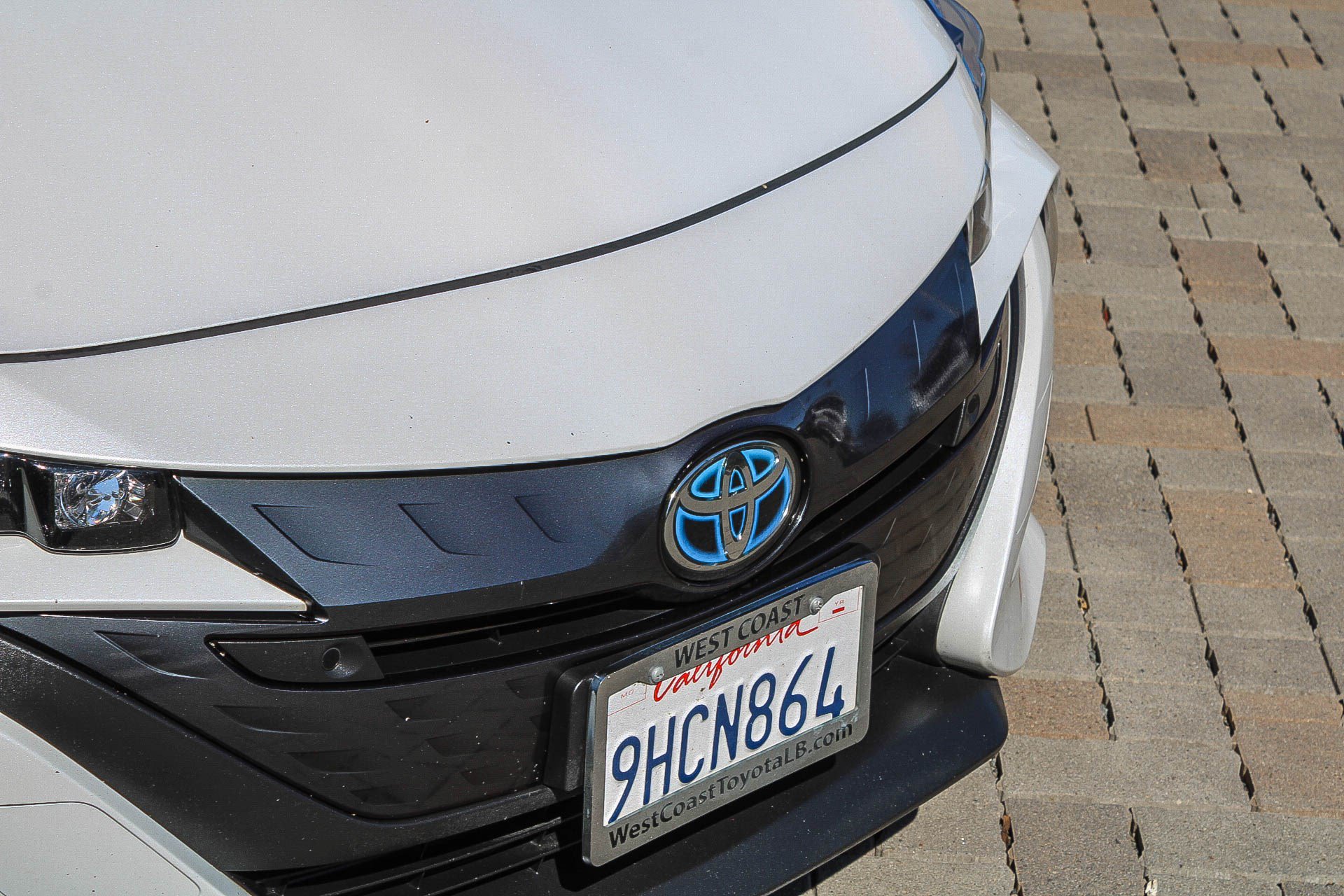 Certified 2021 Toyota Prius Prime Limited FWD image 6