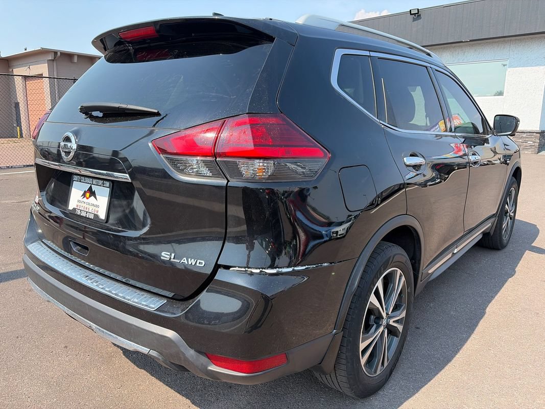 Used 2017 Nissan Rogue SL w/ SL Premium Package AWD/4WD image 7