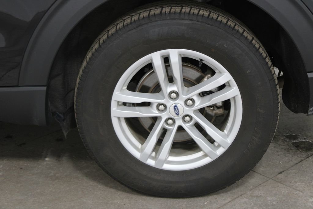 Used 2023 Ford Explorer XLT w/ Equipment Group 202A image 53