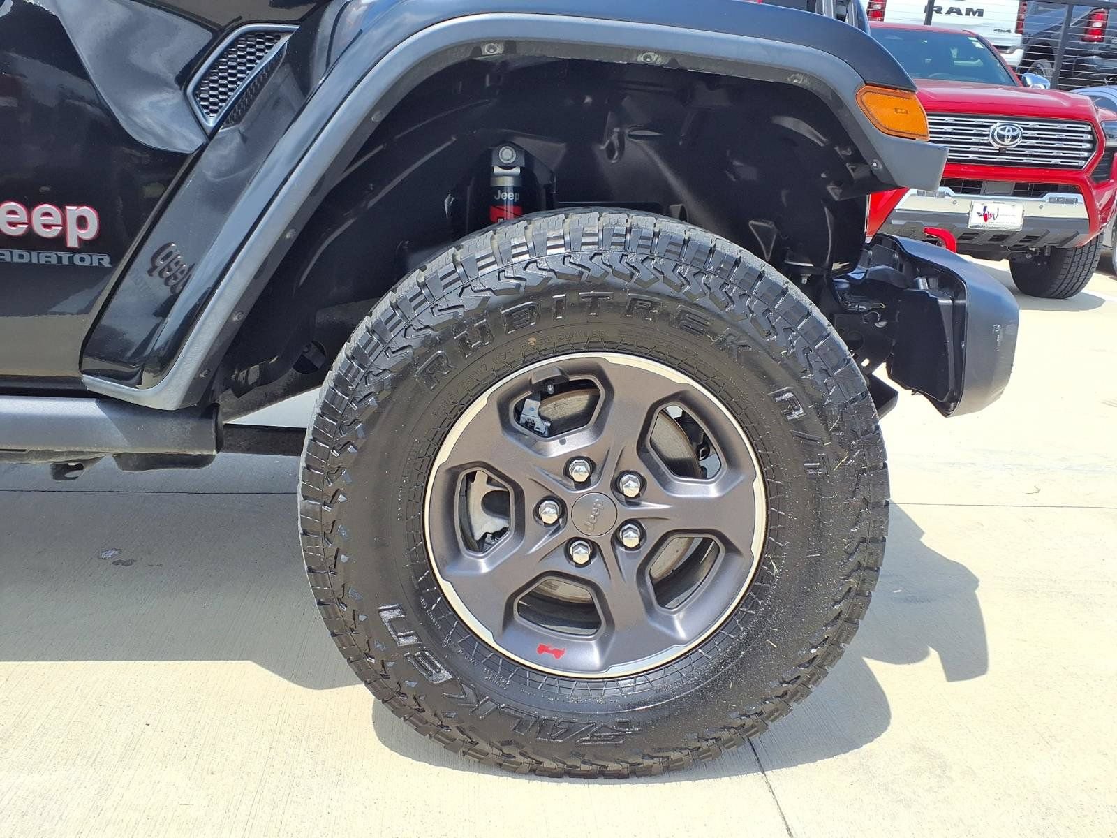 Used 2020 Jeep Gladiator Rubicon AWD/4WD image 8