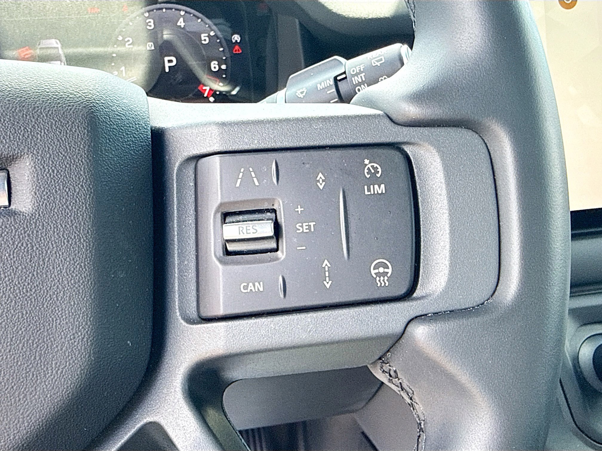 Certified 2025 Land Rover Defender 90 S AWD/4WD image 38