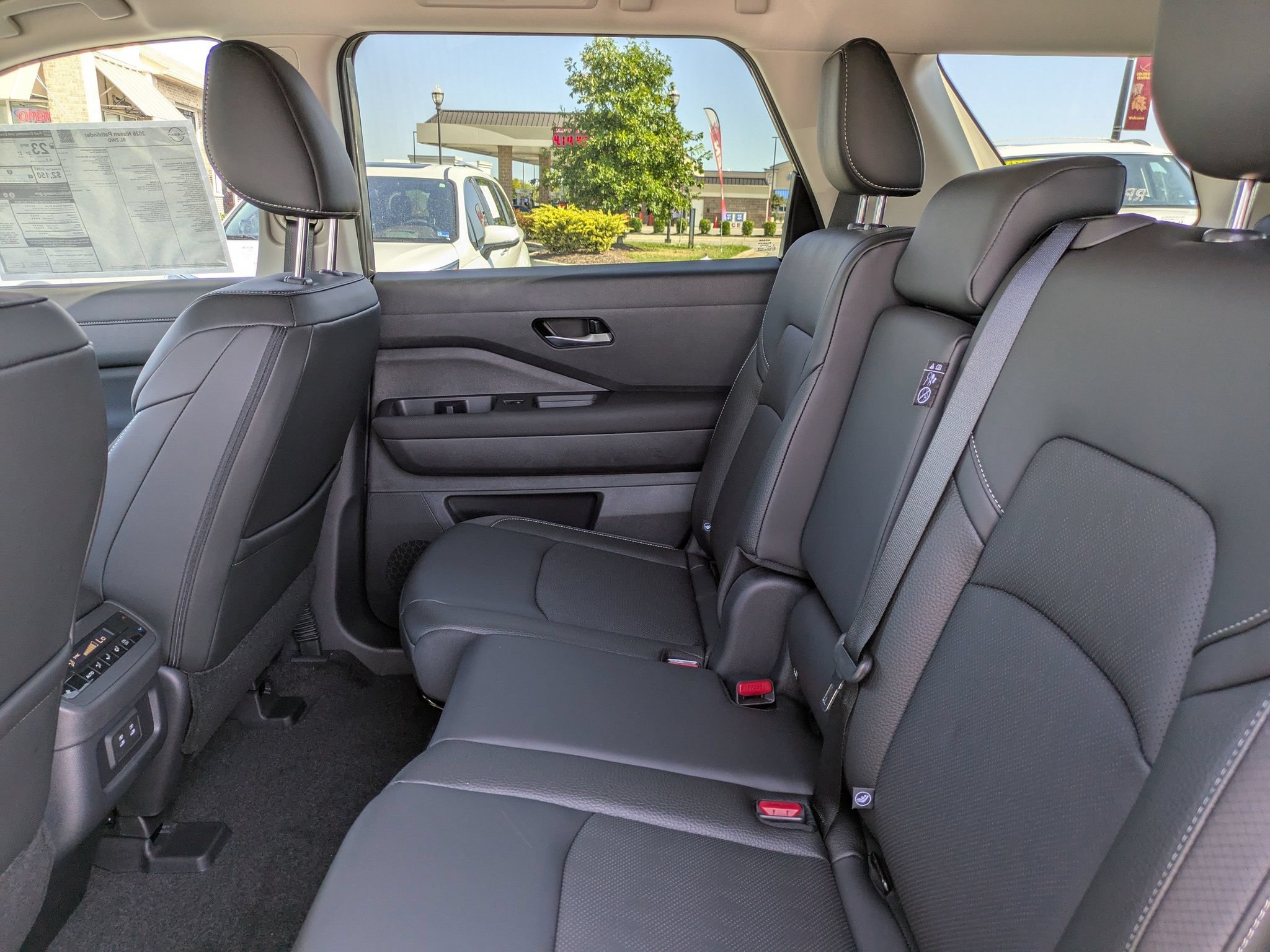 New 2026 Nissan Pathfinder SL w/ Cargo Package FWD image 14