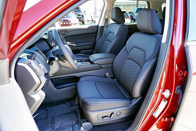 New 2026 Nissan Pathfinder SV w/ Cargo Package FWD image 23