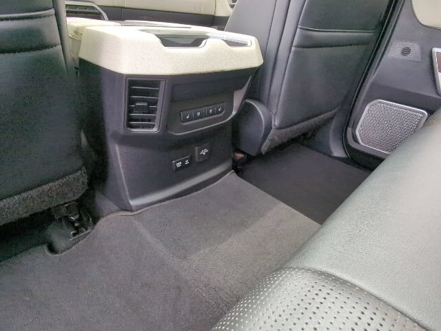 Used 2023 Toyota Tundra Capstone AWD/4WD image 28