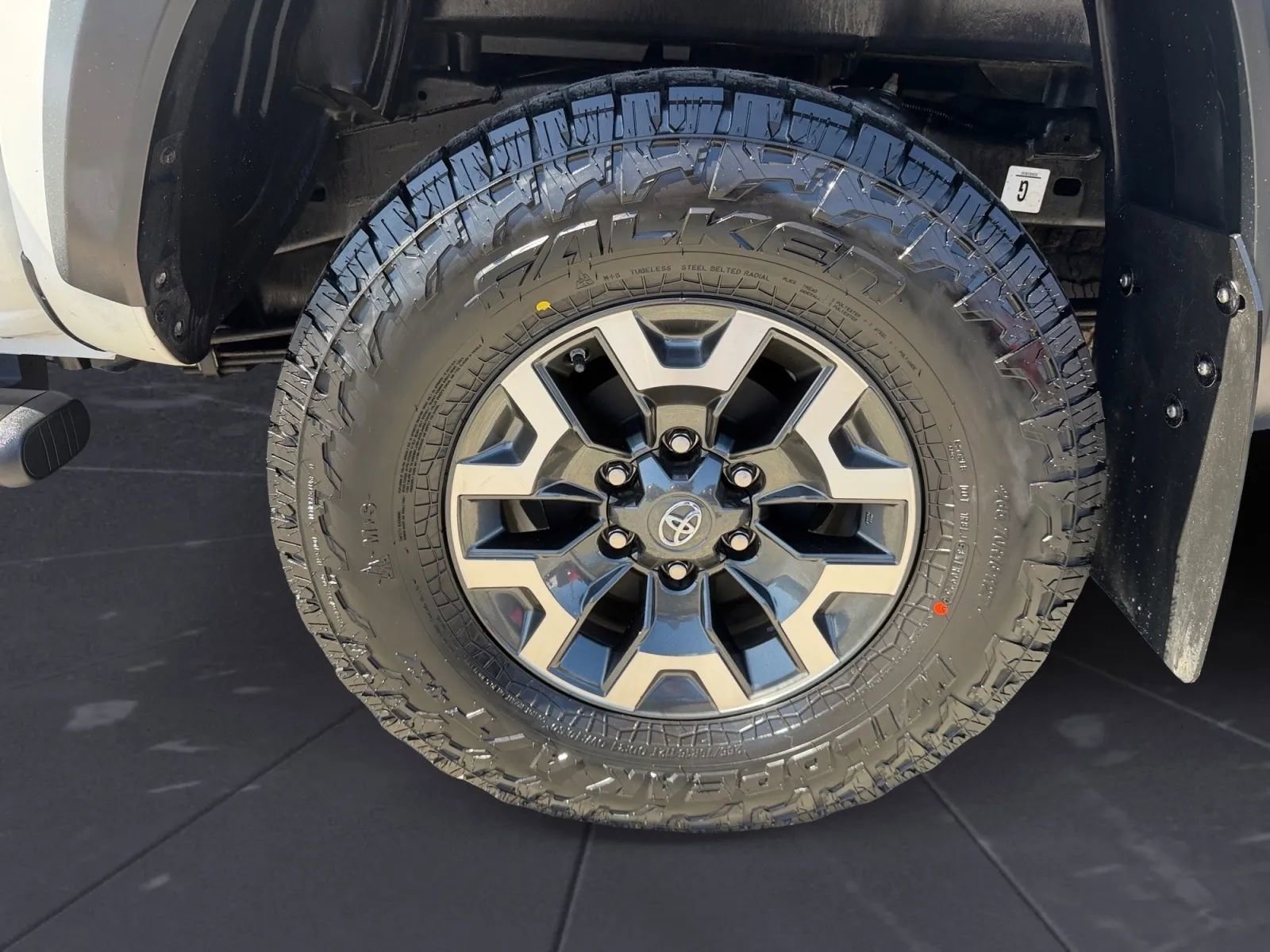 Used 2019 Toyota Tacoma TRD Off-Road image 34